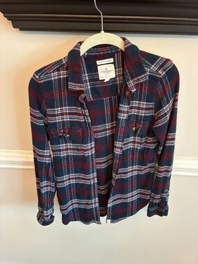 American Eagle Outfitters Navy, Red and White Plaid Button-Down Shirt flannel